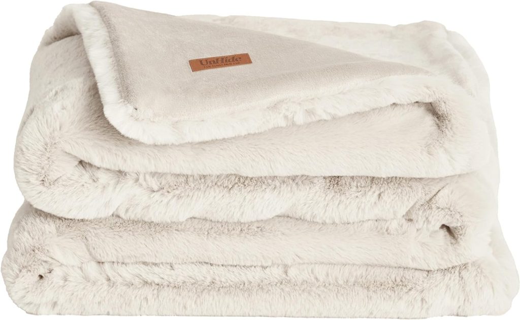 Super Soft Blanket to Help with Relaxation. Best gifts for anxiety.